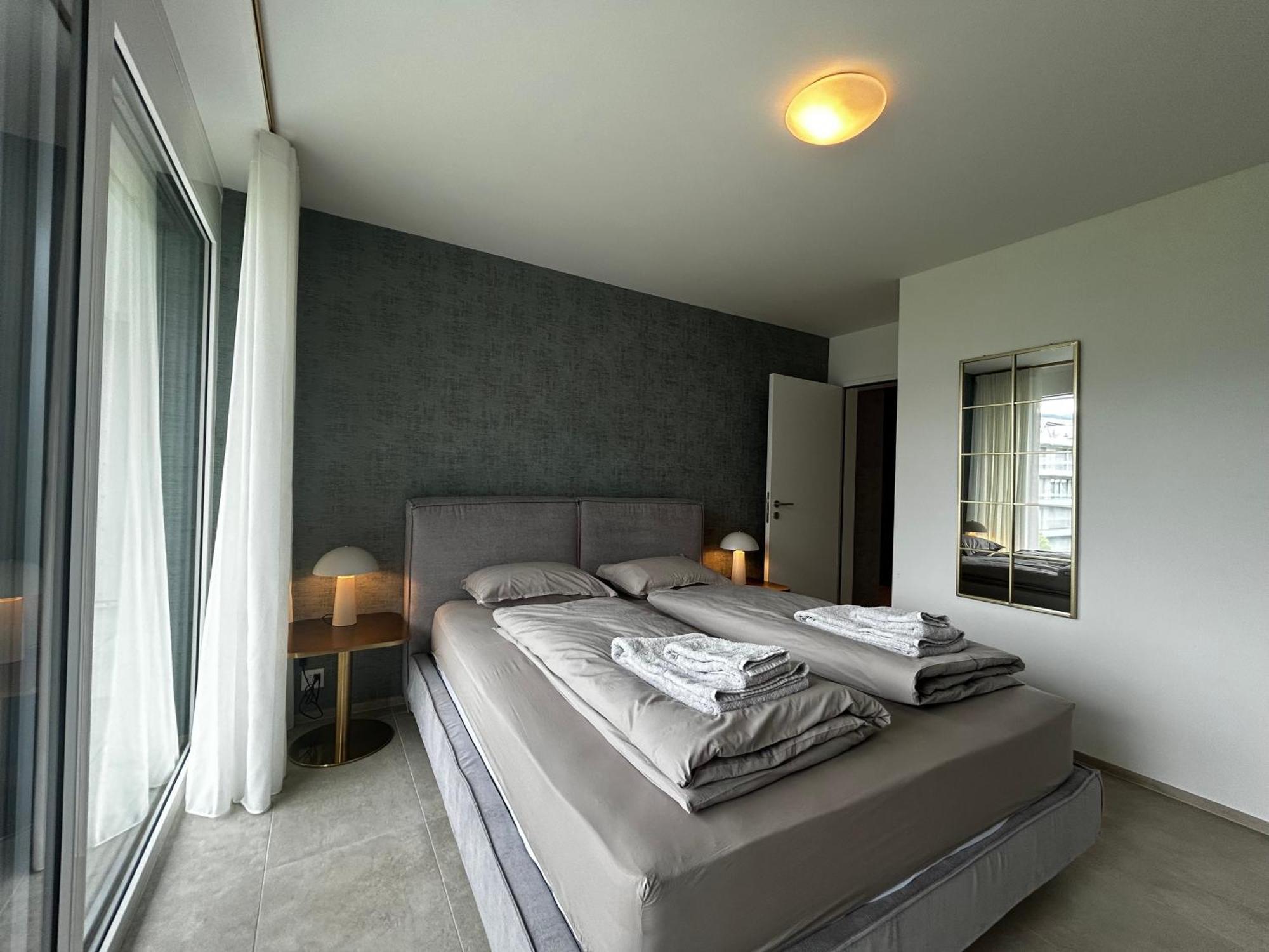 Family Apartment, Near The Beach Whit Private Park Locarno Exterior photo