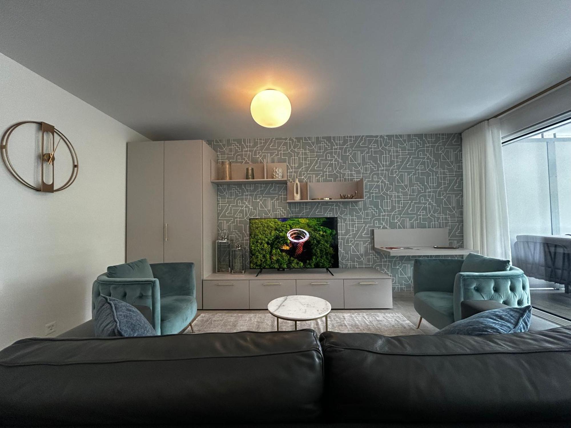 Family Apartment, Near The Beach Whit Private Park Locarno Exterior photo